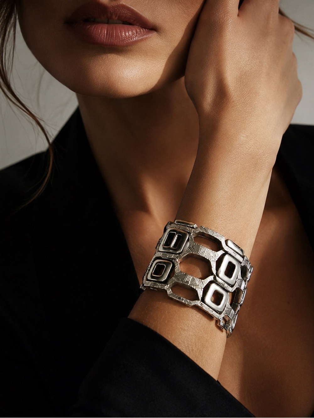 Women’s Silver-Tone Geometric Link  Bracelet